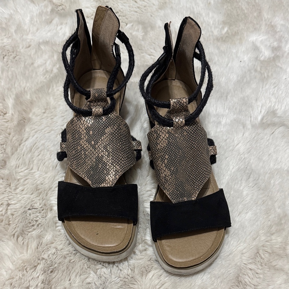 Elegant Black and Brown Women's Sandals